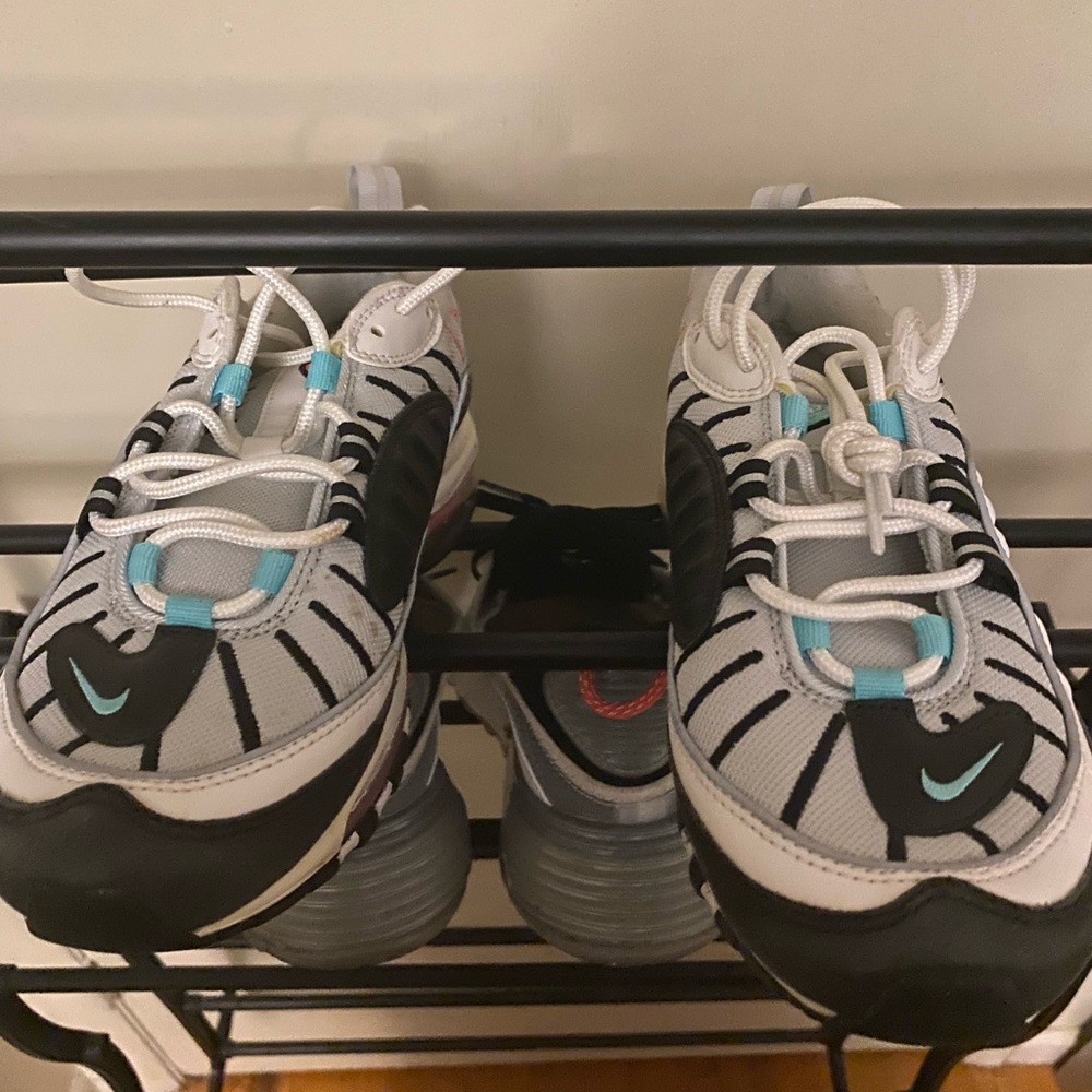 Pre warn Airmax